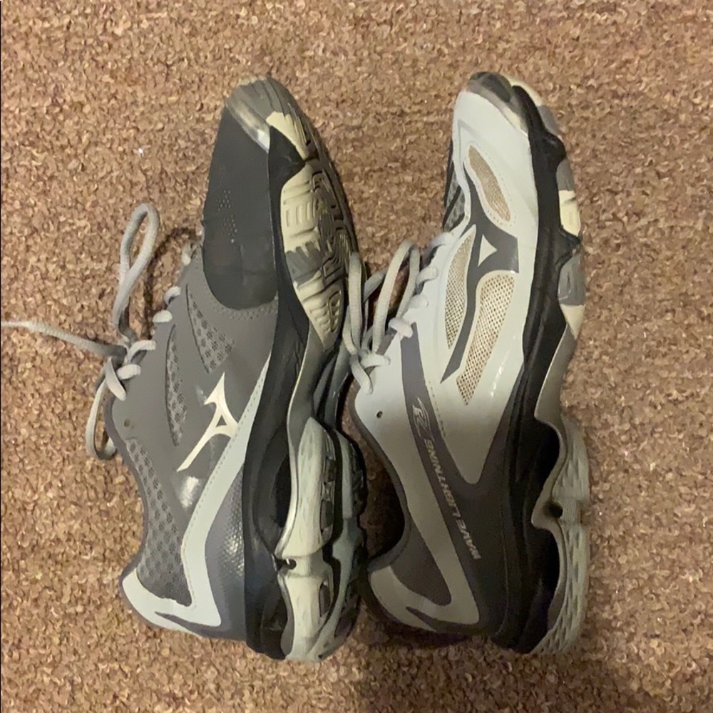 Mizuno Volleyball Shoes